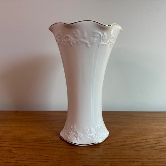 Elegant White Vase with Gold Trim, Embossed Floral Design, Home Decor, 9 Inches - Picture 7 of 9
